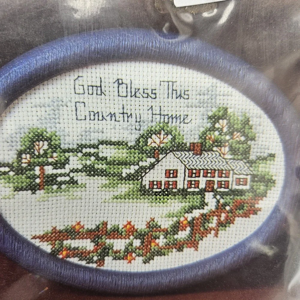 Vtg 1986 Bernat Counted Cross-stitch Country Home #H00647 New Sealed